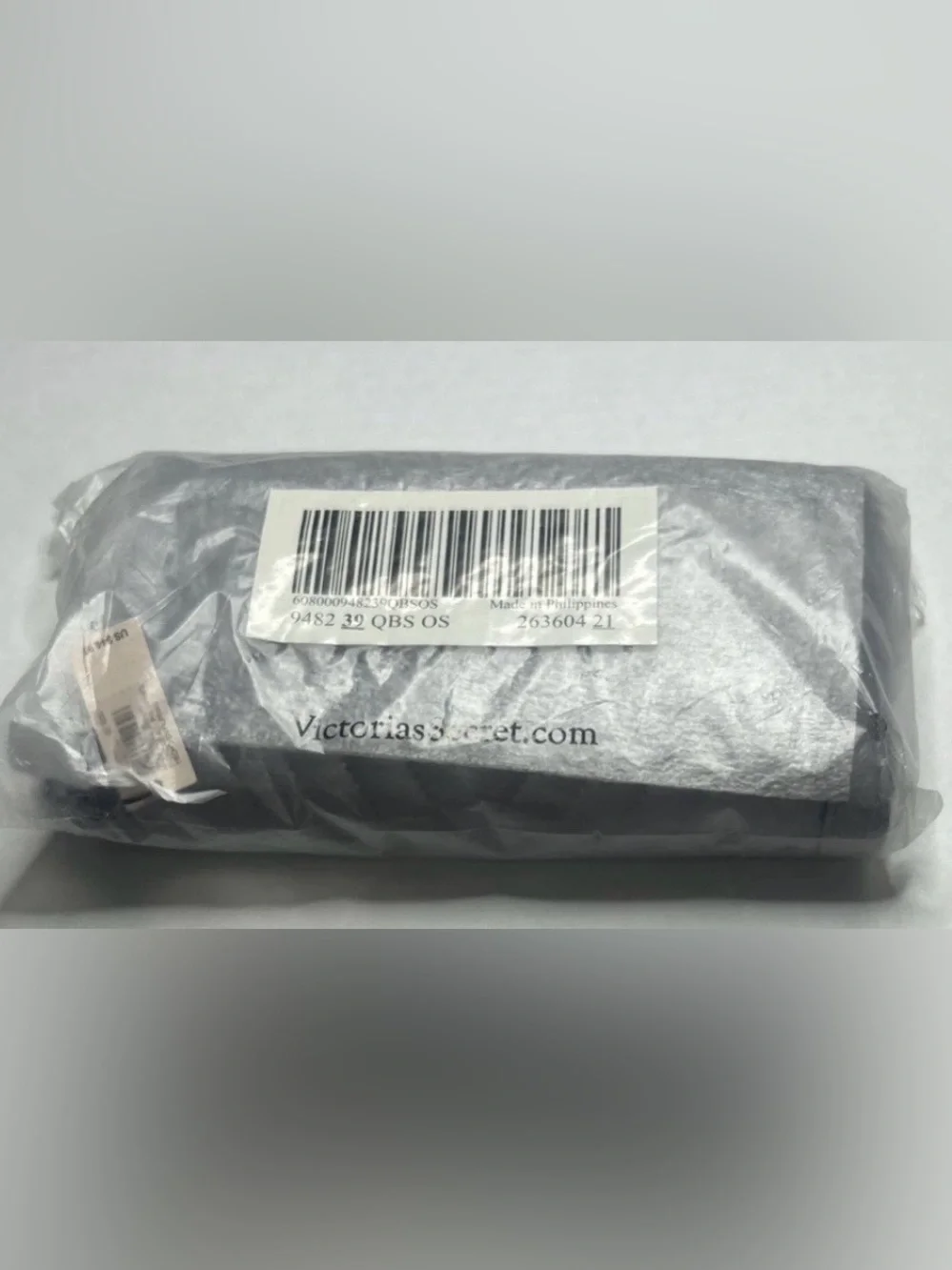 Victoria's Secret Gray Quilted Zip Wallet with Silver Logo - Picture 4 of 4